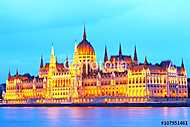 A budapesti Parlament diszkivilágítva vászonkép, poszter vagy falikép