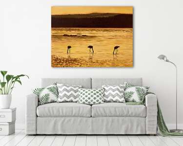 Olajfestés - flamingók a naplementében, a tengerben és a hegyekb (vászonkép) - vászonkép, falikép otthonra és irodába