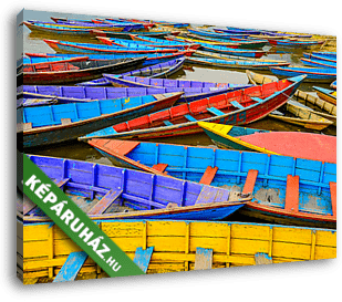 Régi színes csónakok - fekvő - vászonkép 3D látványterv