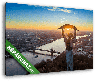Budapest, Magyarország - Aerial panoramic sunrise view at Statue - vászonkép 3D látványterv