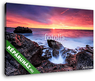 Rocky sunrise /
Magnificent sunrise view at the Black sea coast - vászonkép 3D látványterv