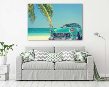 Klasszikus autó egy trópusi tengerparton pálmafával, szüreteléss (vászonkép) - vászonkép, falikép otthonra és irodába