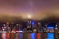 Hongkong az esti fényjátékban vászonkép, poszter vagy falikép