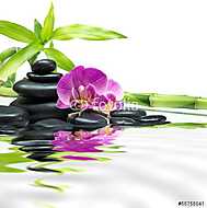 lila orchideák bambusz torony fekete kövek a víz vászonkép, poszter vagy falikép