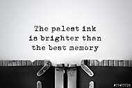 valóság. Inspiráló idézet egy régi írógépen. vászonkép, poszter vagy falikép