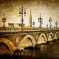 Bordeaux folyó híd St Michel katedrálisával vászonkép, poszter vagy falikép