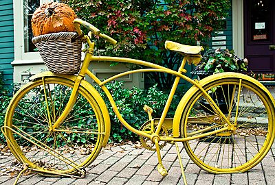 Sárga kerékpár (többrészes kép) - vászonkép, falikép otthonra és irodába