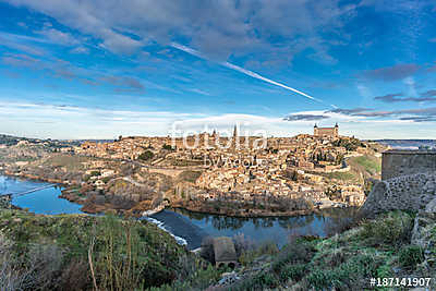 Toledo skyline. Alcazar and the (Tajo) tagus river. UNESCO world (bögre) - vászonkép, falikép otthonra és irodába