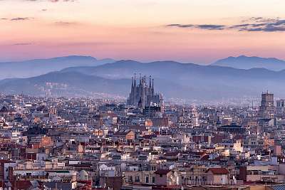 Sagrada Familia and panorama view of barcelona city,Spain (keretezett kép) - vászonkép, falikép otthonra és irodába