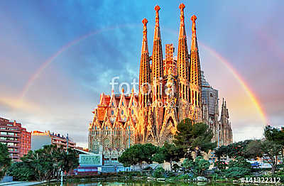 Sagrada Familia in Barcelona, Spain, (keretezett kép) - vászonkép, falikép otthonra és irodába