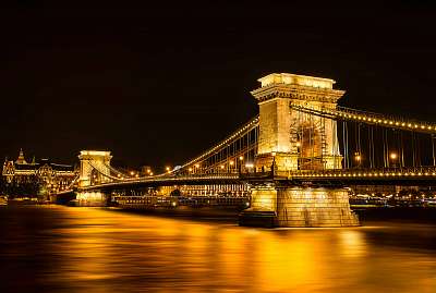 Éjszakai Lánchíd kivilágítva, Budapest (többrészes kép) - vászonkép, falikép otthonra és irodába