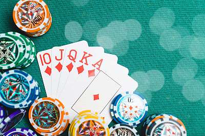 Póker zsetonok és kártyák (többrészes kép) - vászonkép, falikép otthonra és irodába
