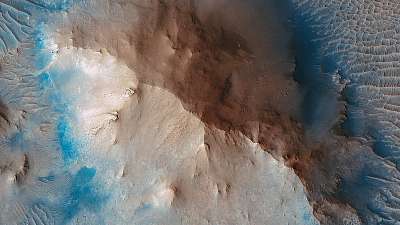Becsapódási kráter közepének kiemelkedése, Mars felszín (bögre) - vászonkép, falikép otthonra és irodába
