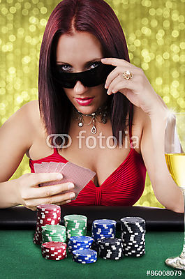 Nő pókerezni (keretezett kép) - vászonkép, falikép otthonra és irodába