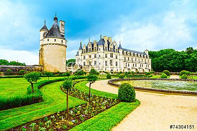 Chateau de Chenonceau Unesco középkori francia vár és medence ga (bögre) - vászonkép, falikép otthonra és irodába