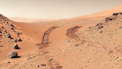 A Curiosity látképe, miután átvágott a marsi dűnéken, Mars felszín (bögre) - vászonkép, falikép otthonra és irodába