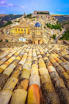 A tetők függőleges kilátása és a szicíliai Ragusa-i gyönyörű fal (bögre) - vászonkép, falikép otthonra és irodába