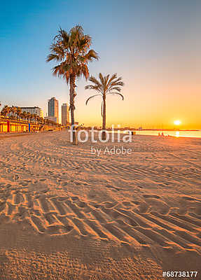 Barceloneta Beach in Barcelona at sunrise (poszter) - vászonkép, falikép otthonra és irodába