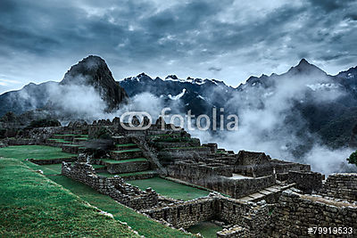 Kísérteties Machu Picchu (többrészes kép) - vászonkép, falikép otthonra és irodába