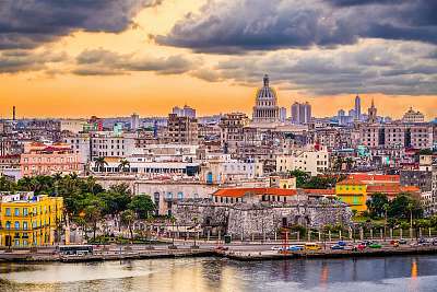 Havana, Cuba downtown skyline. (keretezett kép) - vászonkép, falikép otthonra és irodába