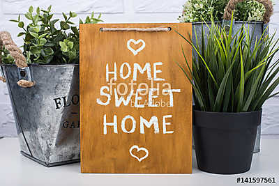 Wooden board with text home sweet home (poszter) - vászonkép, falikép otthonra és irodába