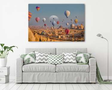 Hőlégballonok a felkelő Holddal, Cappadocia (vászonkép) - vászonkép, falikép otthonra és irodába