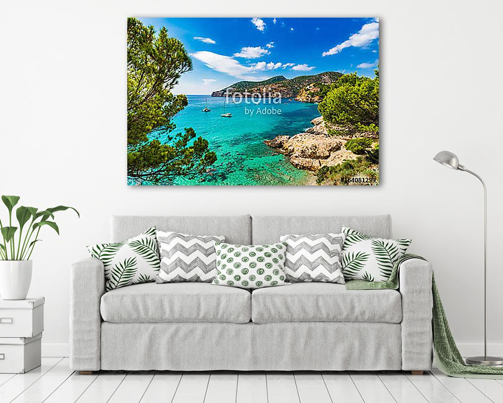 Idyllic sea view scenery of bay with boats on Majorca Island (poszter) - vászonkép, falikép otthonra és irodába