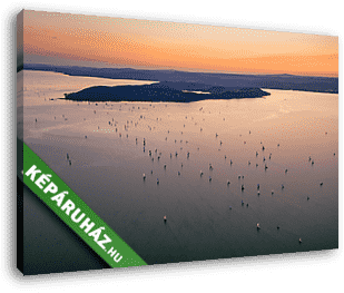 Vitorlások (Kékszalag verseny) a Balatonon naplementében III. - vászonkép 3D látványterv Vitorlások (Kékszalag verseny) a Balatonon naplementében III. - vászonkép 3D látványterv