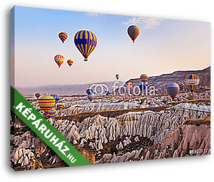 Varázslatos fények és hőlégballonok, Cappadocia - vászonkép 3D látványterv