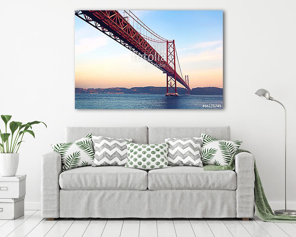 Vörös hidat napnyugtakor, Lisszabon, Portugália. Régies (bögre) - vászonkép, falikép otthonra és irodába