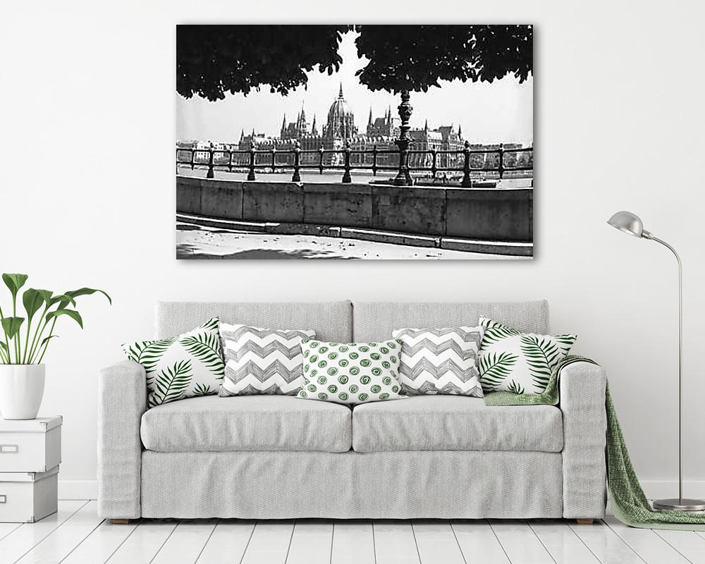 Bem (Margit) rakpart, szemben a Parlament (1939) - vászonkép, falikép vásárlás Bem (Margit) rakpart, szemben a Parlament (1939) (vászonkép) - vászonkép, falikép otthonra és irodába