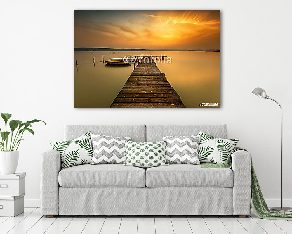 Napnyugta kilátás hajók a tó partján közelében Varna, Bulgária - vászonkép, falikép vásárlás Napnyugta kilátás hajók a tó partján közelében Varna, Bulgária (vászonkép) - vászonkép, falikép otthonra és irodába