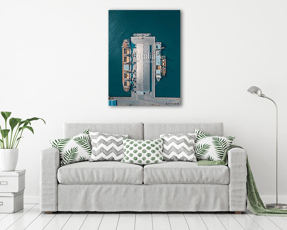 A kikötőben lévő három hajó (légi felvétel) (bögre) - vászonkép, falikép otthonra és irodába