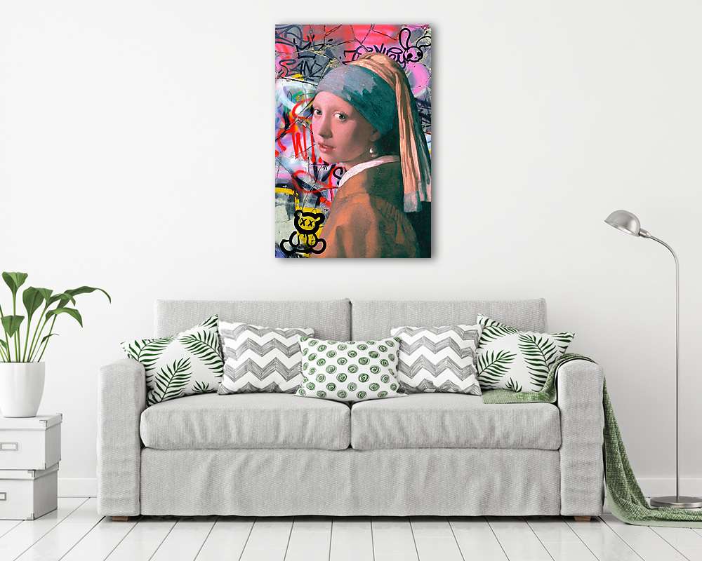 Lány göngy fülbevalóval graffiti (Barokk & Graffiti) - vászonkép, falikép vásárlás Lány göngy fülbevalóval graffiti (Barokk & Graffiti) (fotótapéta) - vászonkép, falikép otthonra és irodába