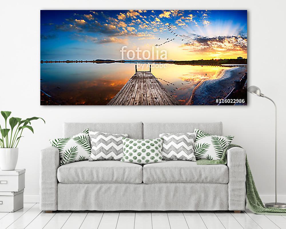 Napfény a tavon, tökéletesen nyugodt vízzel, amaz amaz - vászonkép, falikép vásárlás Napfény a tavon, tökéletesen nyugodt vízzel, amaz amaz (vászonkép) - vászonkép, falikép otthonra és irodába