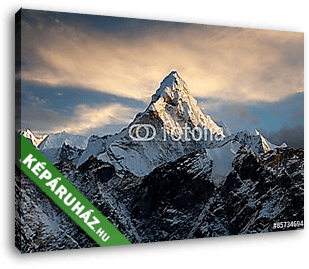Ama Dablam az Everest Base Camp felé vezető úton - vászonkép 3D látványterv