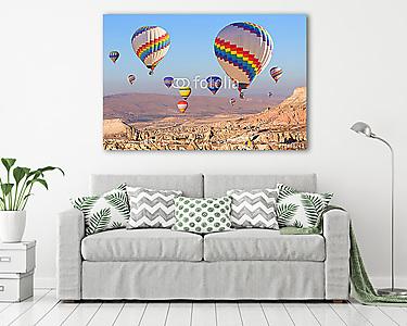 Léggömbök a Cappadocia felett. (vászonkép) - vászonkép, falikép otthonra és irodába