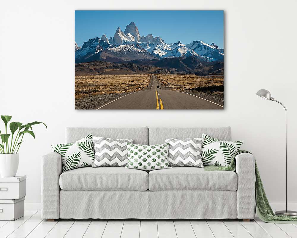 El Chalten, Fitz Roy a háttérben - vászonkép, falikép vásárlás El Chalten, Fitz Roy a háttérben (fotótapéta) - vászonkép, falikép otthonra és irodába