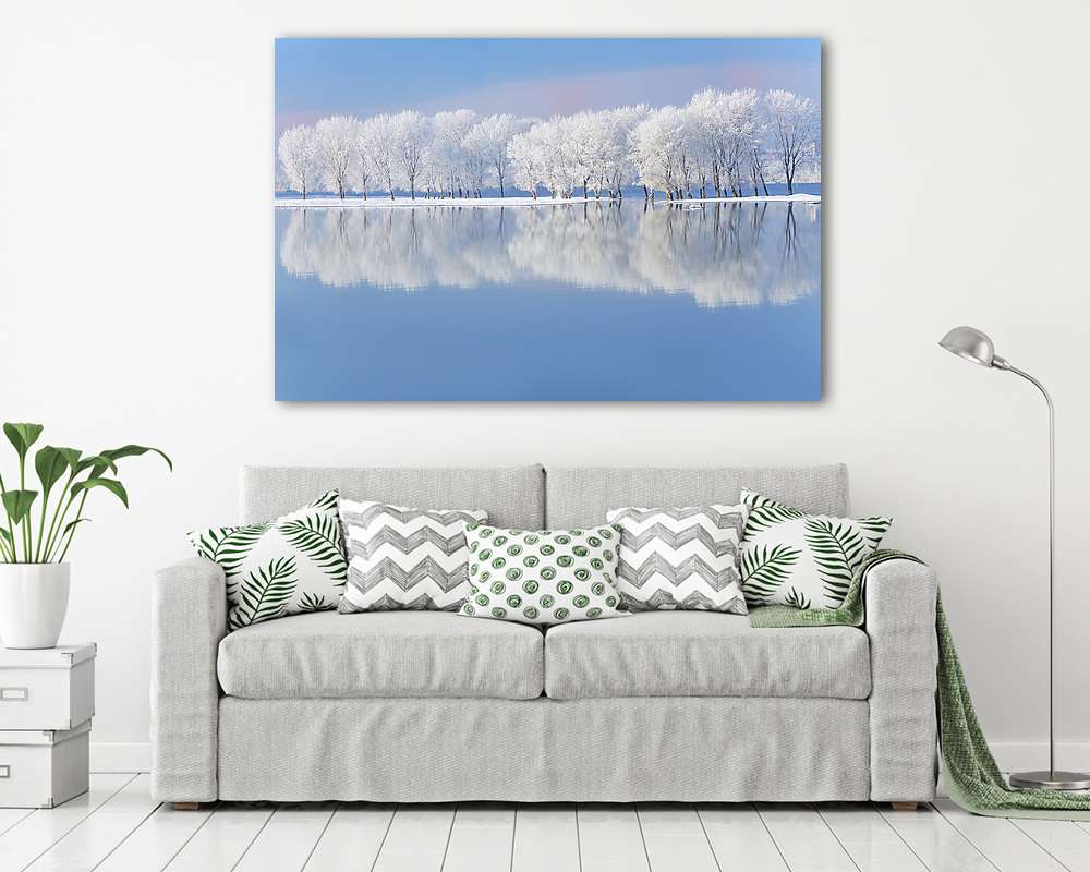 Zúzmarás, havas fák a folyóparton - vászonkép, falikép vásárlás Zúzmarás, havas fák a folyóparton (vászonkép) - vászonkép, falikép otthonra és irodába