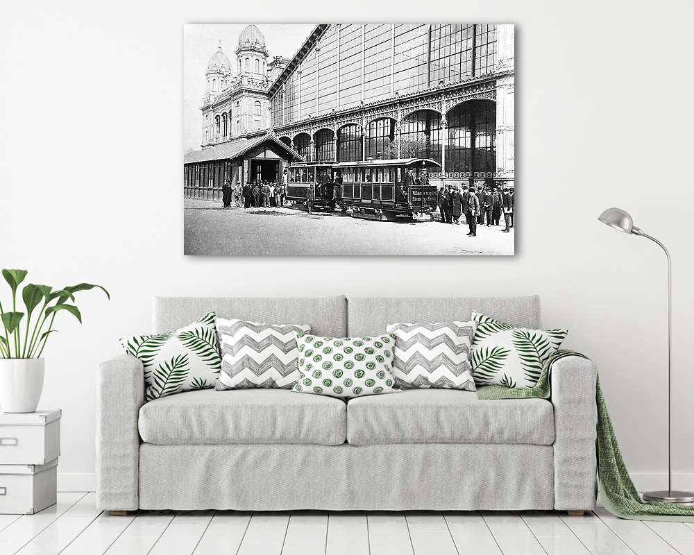 A Nagykörúti próbavillamos végállomása és a Nyugati pályaudvar  (1887) - vászonkép, falikép vásárlás A Nagykörúti próbavillamos végállomása és a Nyugati pályaudvar  (1887) (vászonkép) - vászonkép, falikép otthonra és irodába