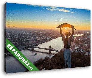 Budapest, Magyarország, Naplemente a Gellért hegyen a levegőből - vászonkép 3D látványterv