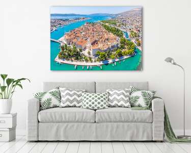 Trogir történelmi városrésze madártávlatból (vászonkép) - vászonkép, falikép otthonra és irodába