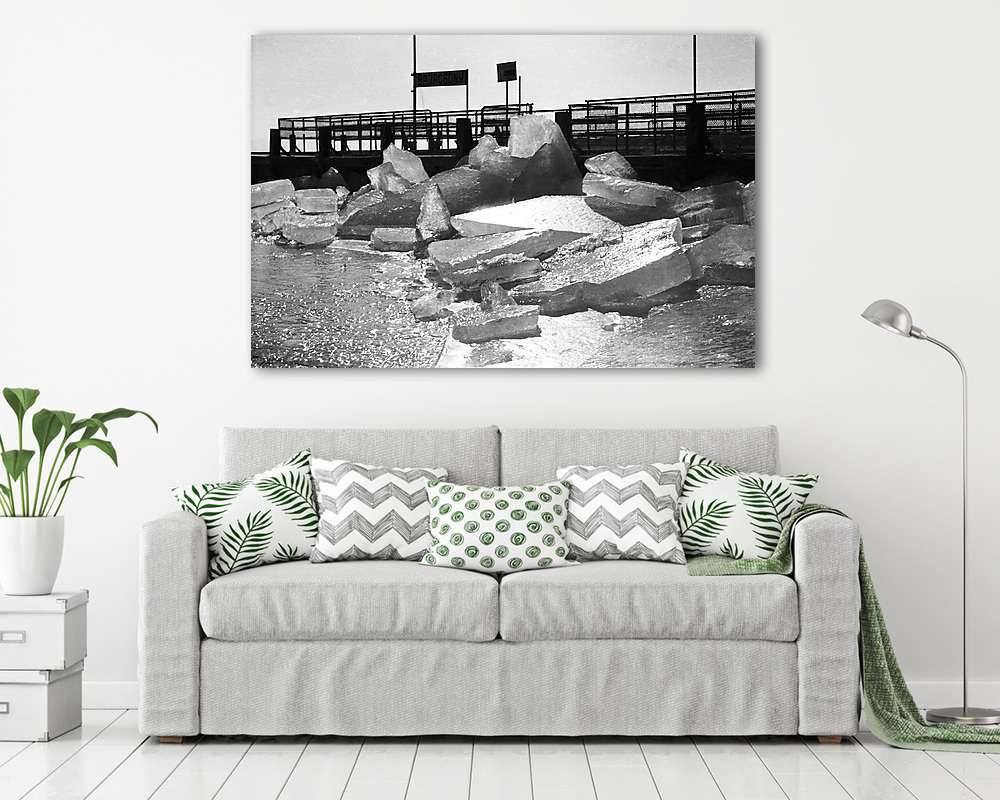 Balatoni jégzajlás Badacsonynál (1959) - vászonkép, falikép vásárlás Balatoni jégzajlás Badacsonynál (1959) (vászonkép) - vászonkép, falikép otthonra és irodába