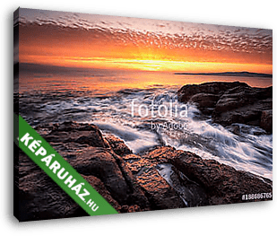 Dawn above the rocks /
Sea sunrise at the rocky Black Sea coast - vászonkép 3D látványterv