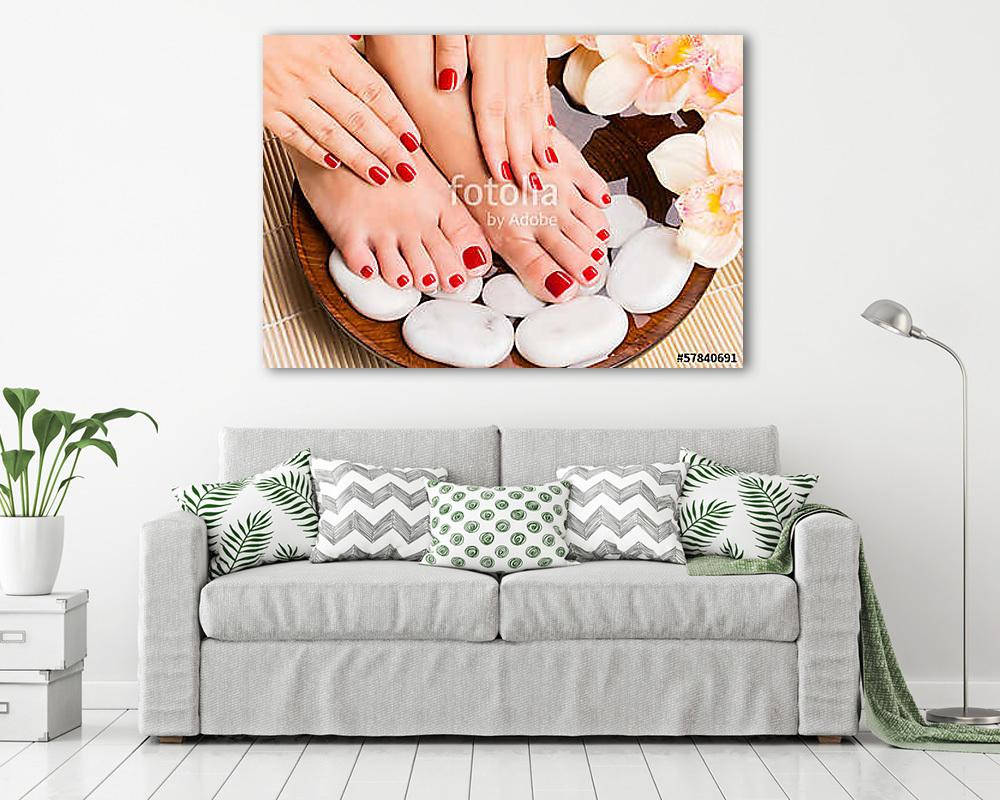 Beautiful female feet at spa salon on pedicure procedure - vászonkép, falikép vásárlás Beautiful female feet at spa salon on pedicure procedure (vászonkép) - vászonkép, falikép otthonra és irodába