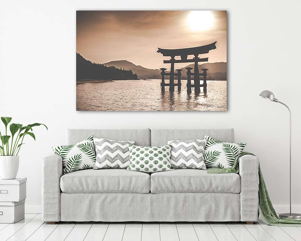 A Floating Otorii kapu Miyajima-ban, Japánban. (vászonkép)