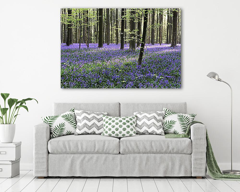 Erdő harangvirágokkal (vászonkép) - vászonkép, falikép otthonra és irodába