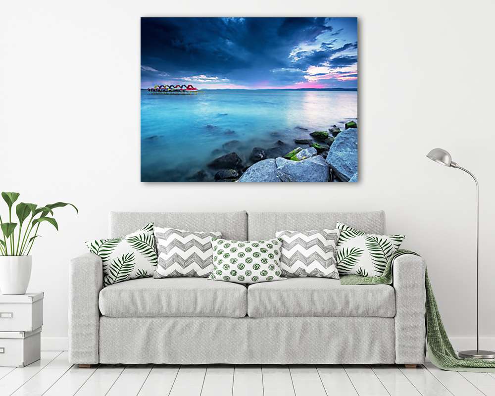 Naplemente a Balatonnál, vizibiciklikkel - vászonkép, falikép vásárlás Naplemente a Balatonnál, vizibiciklikkel (vászonkép) - vászonkép, falikép otthonra és irodába