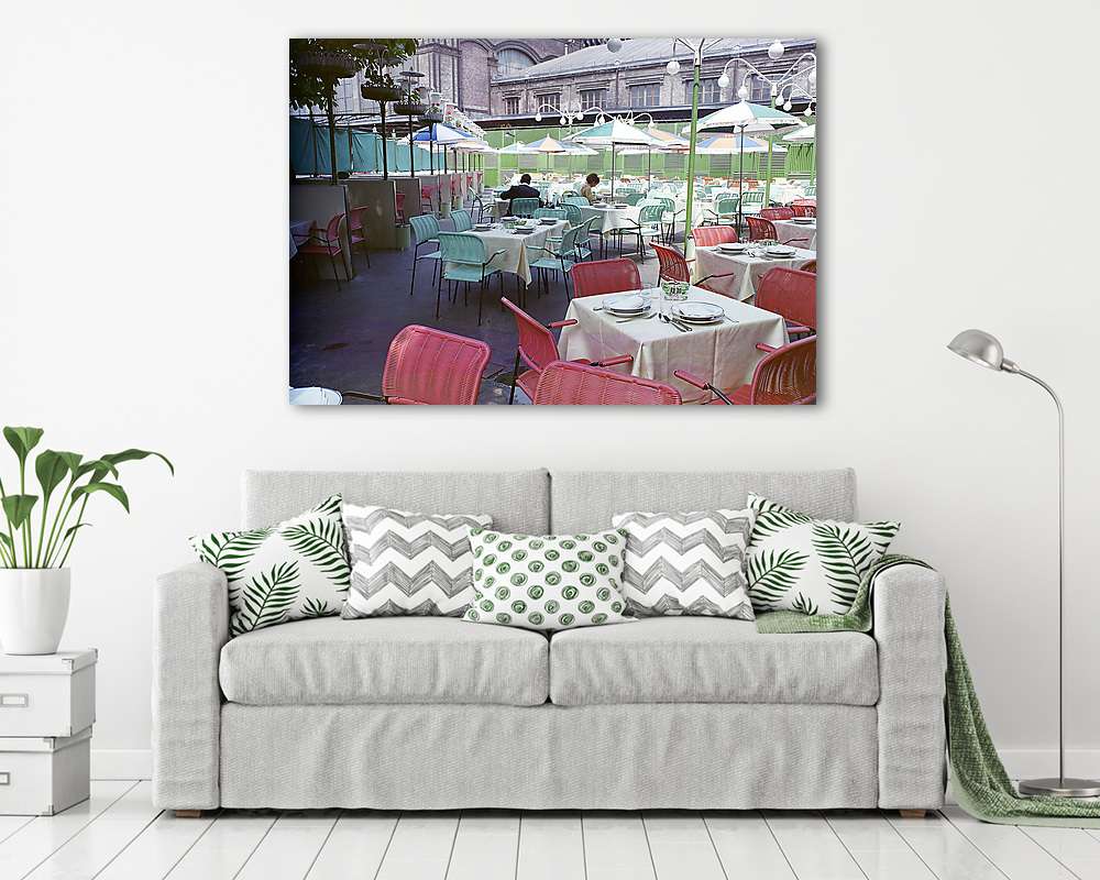 Kerthelység a Nyugati pályaudvarnál (1967) - vászonkép, falikép vásárlás Kerthelység a Nyugati pályaudvarnál (1967) (fotótapéta) - vászonkép, falikép otthonra és irodába