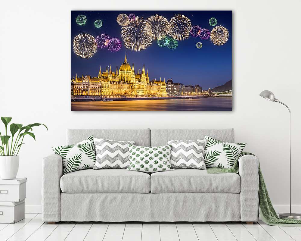 Gyönyörű tűzijáték a magyar parlament alatt - vászonkép, falikép vásárlás Gyönyörű tűzijáték a magyar parlament alatt (fotótapéta) - vászonkép, falikép otthonra és irodába